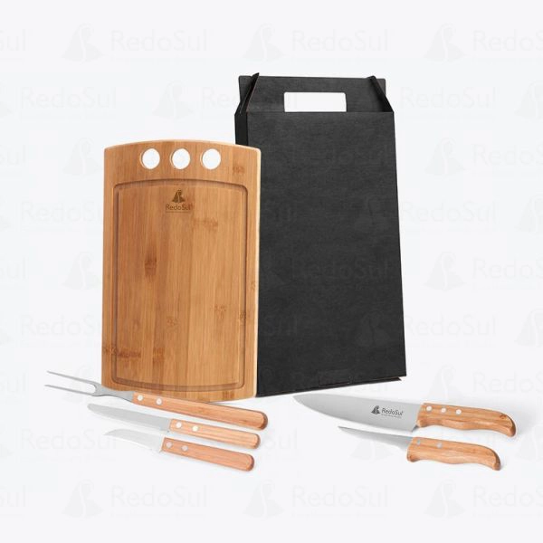 Kit Churrasco Personalizado com 5 Peças e Tábua